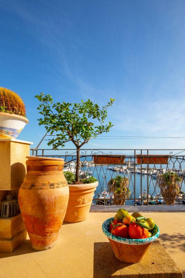 Solemar Sicilia - Casa Porto Bagnera Villa Santa Flavia Ngoại thất bức ảnh