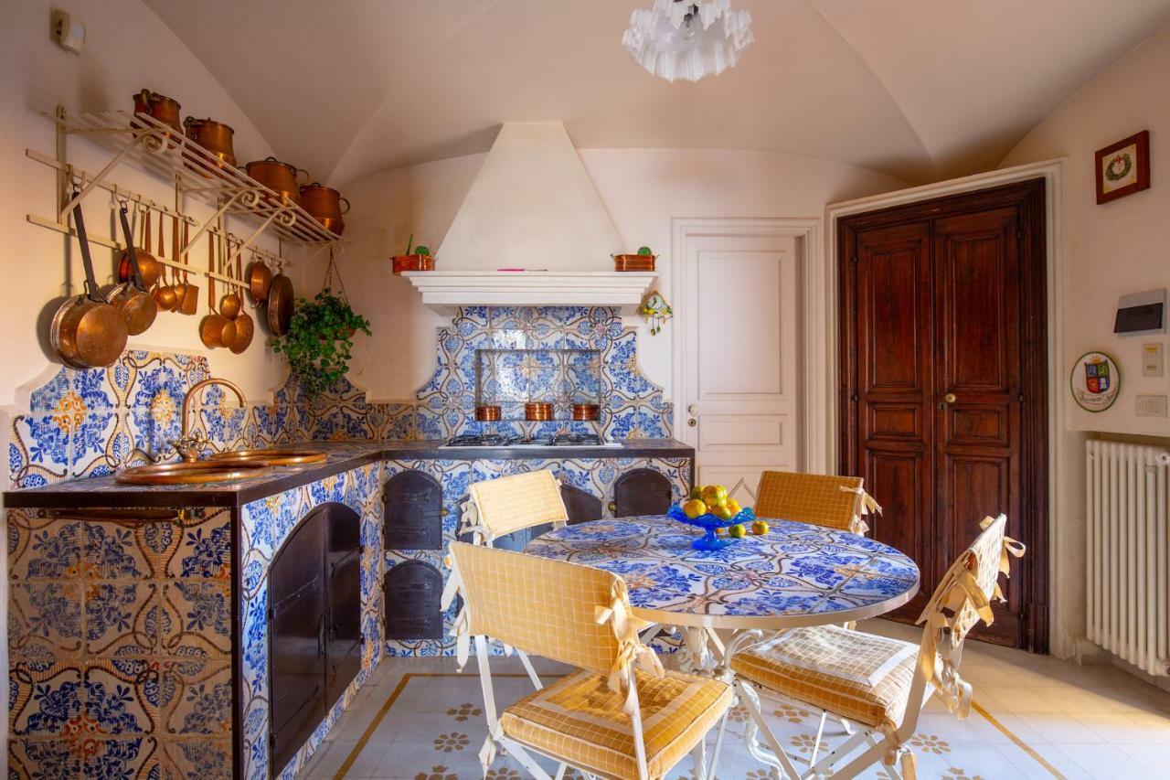 Solemar Sicilia - Casa Porto Bagnera Villa Santa Flavia Ngoại thất bức ảnh