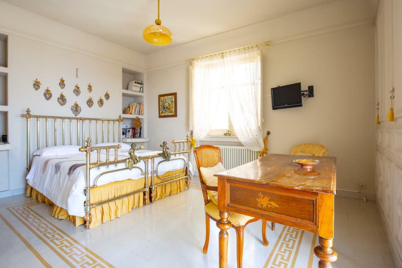 Solemar Sicilia - Casa Porto Bagnera Villa Santa Flavia Ngoại thất bức ảnh